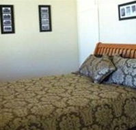 Rubys Cottages - Mercury - Dalby Accommodation