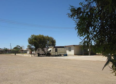Silverland Caravan Park - Dalby Accommodation 4
