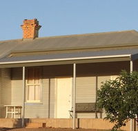 Mount Gipps Station - Dalby Accommodation