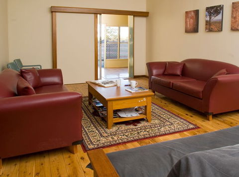 Redbank Homestead - Gundabooka National Park - Dalby Accommodation 1