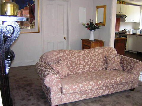 Cooma Cottage - Accommodation - Dalby Accommodation 3