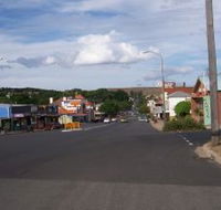 Cooma Gateway Holiday Cabins - Dalby Accommodation