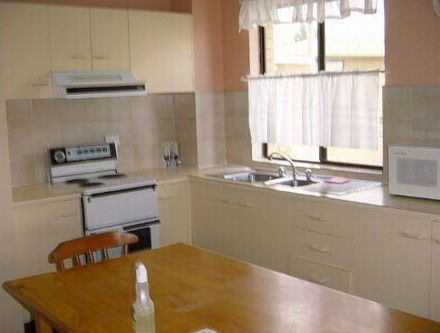 Jindabyne Apartments - Dalby Accommodation 3
