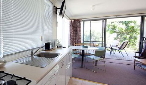 Queens Cottage - Dalby Accommodation 2