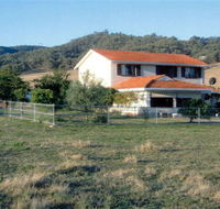 Cossettini High Country Retreat - Dalby Accommodation