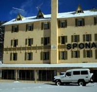 Sponars Chalet - Dalby Accommodation