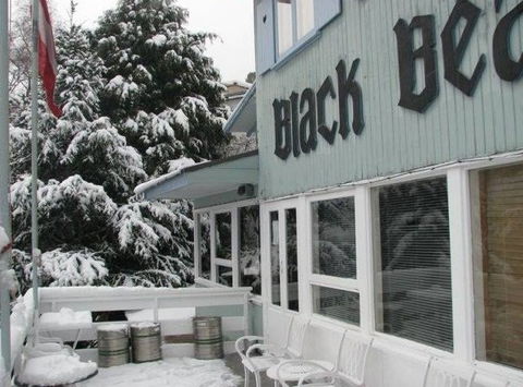 Black Bear Inn - Dalby Accommodation 0