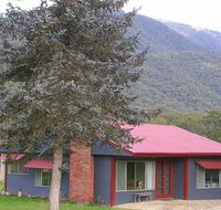Jagumba - Dalby Accommodation