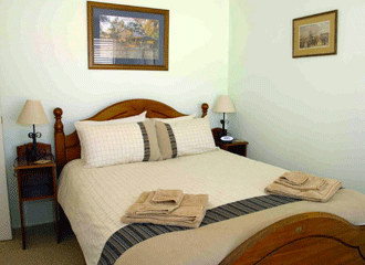 Elm Cottage - Dalby Accommodation 4