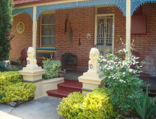 Tumut Accommodation Sefton House - Dalby Accommodation 1