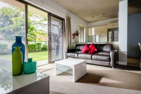 Coffs Harbour Holiday Apartments - Dalby Accommodation 4