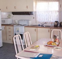Azalea Cottage - Dalby Accommodation