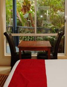 Azura Beach House Bed And Breakfast - Dalby Accommodation 2