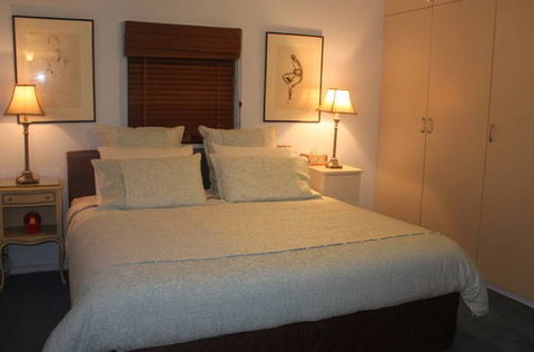 Clyde Cottage - Dalby Accommodation 4