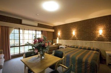 Howlong Country Golf Club & Motel - Dalby Accommodation 2