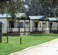 Howlong Caravan Park - Dalby Accommodation