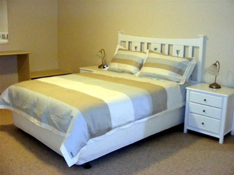 Fairways Bed And Breakfast At Jerilderie - Dalby Accommodation 1