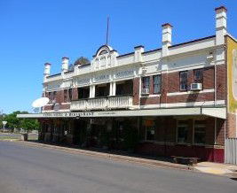 Yenda Hotel - Dalby Accommodation 1