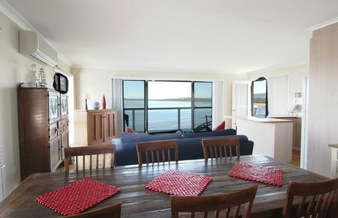 90 Oceans Edge - Dalby Accommodation 2