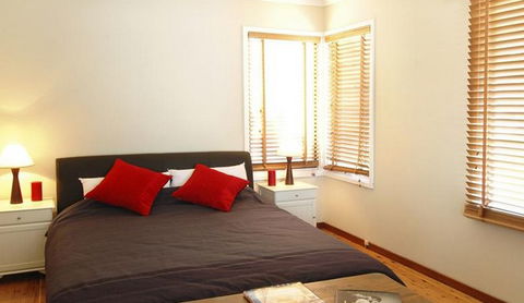 90 Oceans Edge - Dalby Accommodation 4