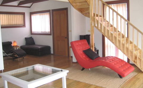 Beach House On Kendalls - Dalby Accommodation 0