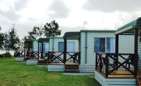 Belmont Pines Lakeside Holiday Park - Dalby Accommodation 3