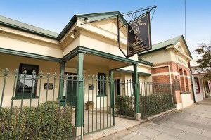The Old George And Dragon Guesthouse - Dalby Accommodation 1