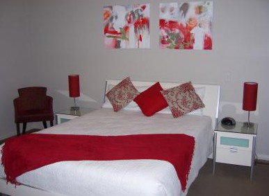 Chaucer Palms Boutique Bed And Breakfast - Dalby Accommodation 3