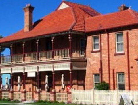 CBC Bed And Breakfast And Cafe - Dalby Accommodation 3