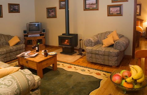 Bingle Tree Retreat - Dalby Accommodation 3