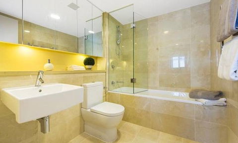 Australia Towers 19.06 - Dalby Accommodation 1