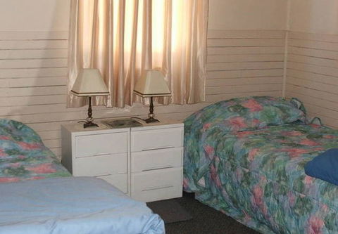 Cass Cottage Kandos - Dalby Accommodation 3