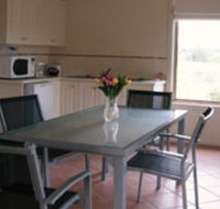 Burns B and B and Yabby Farm - Dalby Accommodation