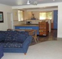 Leeway Beach House - Dalby Accommodation