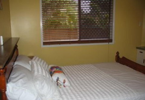 Leeway Beach House - Dalby Accommodation 1