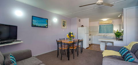 Hi-Way Units Motel - Dalby Accommodation 3