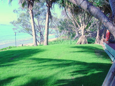 Beachfront Zilzie Holiday Home And Cottage - Dalby Accommodation 5