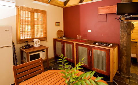 Rainforest Ranch - Dalby Accommodation 1