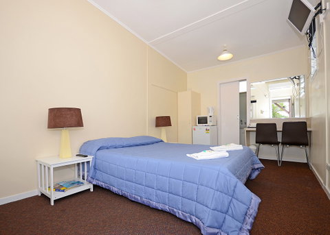 Ned Kellys Motel - Dalby Accommodation 2