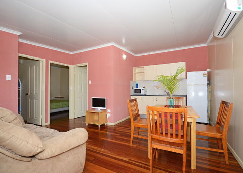 Ned Kellys Motel - Dalby Accommodation 4