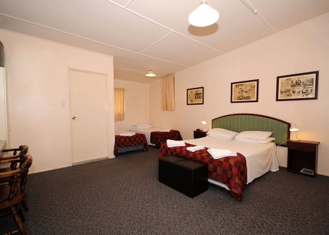Ned Kellys Motel - Dalby Accommodation 8