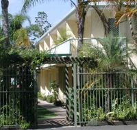 Bayshores Holiday Apartments - Dalby Accommodation