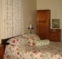 Albion Cottage - Dalby Accommodation