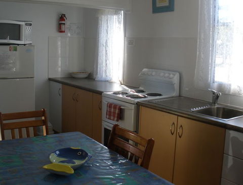 Cosy Cottages Amity Point - Dalby Accommodation 1
