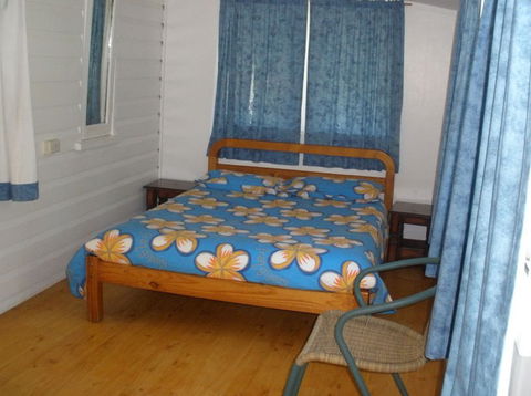 Cosy Cottages Amity Point - Dalby Accommodation 2