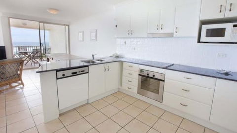 Whalewatch Ocean Beach Resort - Dalby Accommodation 3