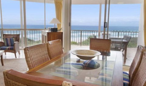 Whalewatch Ocean Beach Resort - Dalby Accommodation 4