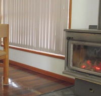 Wallaby Fiesta - Holiday Home - Dalby Accommodation