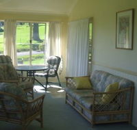 Ballymore - Holiday Home - Dalby Accommodation