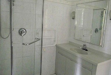 Bowen House - Holiday Home - Dalby Accommodation 5